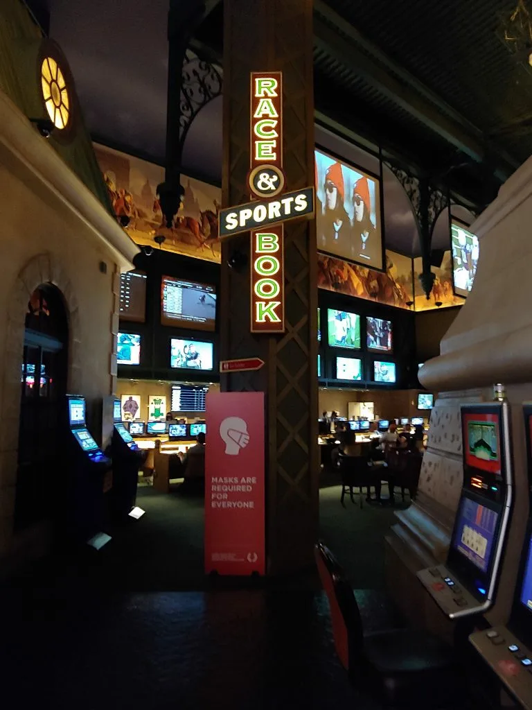 Caesars Sports sportsbook at Paris