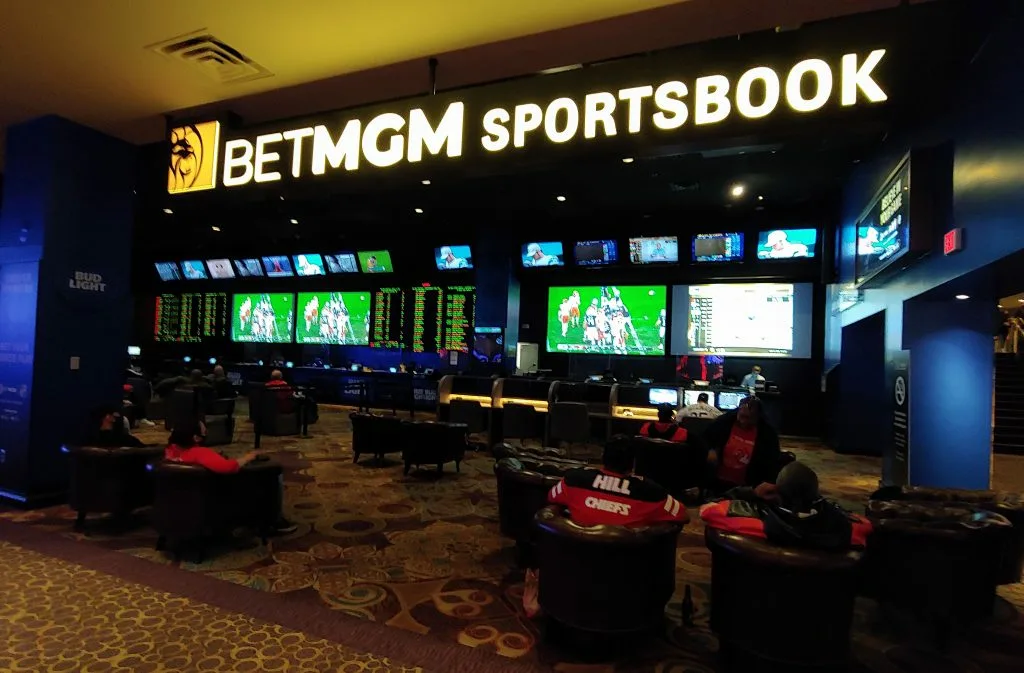 BetMGM sportsbook at Luxor