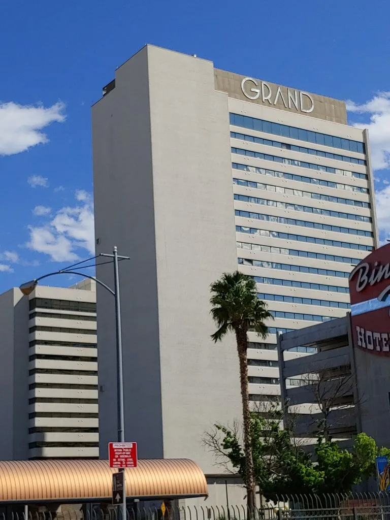 Downtown Grand Casino and Hotel