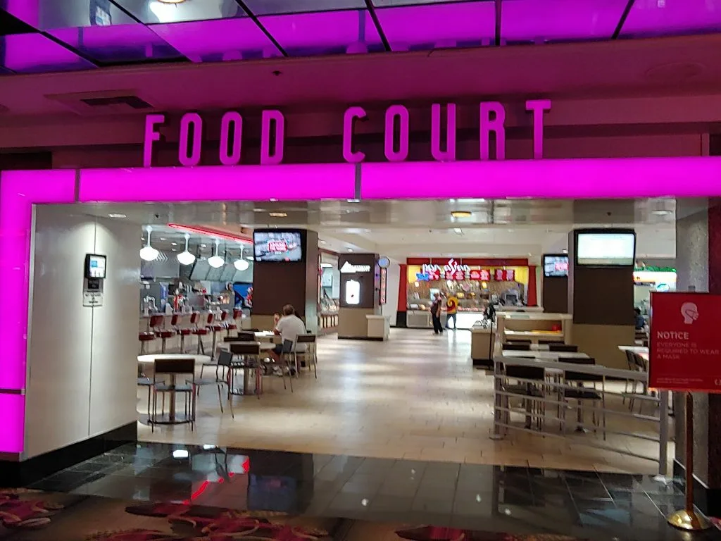 Food court at Flamingo