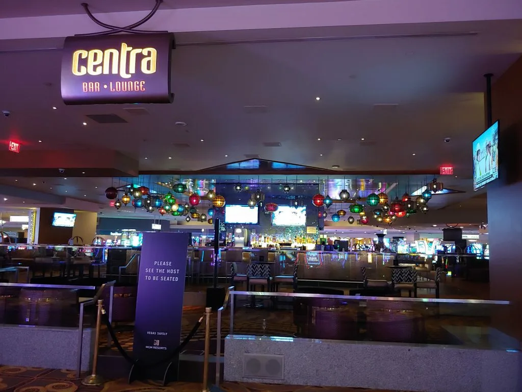 Centra Bar at Luxor Casino