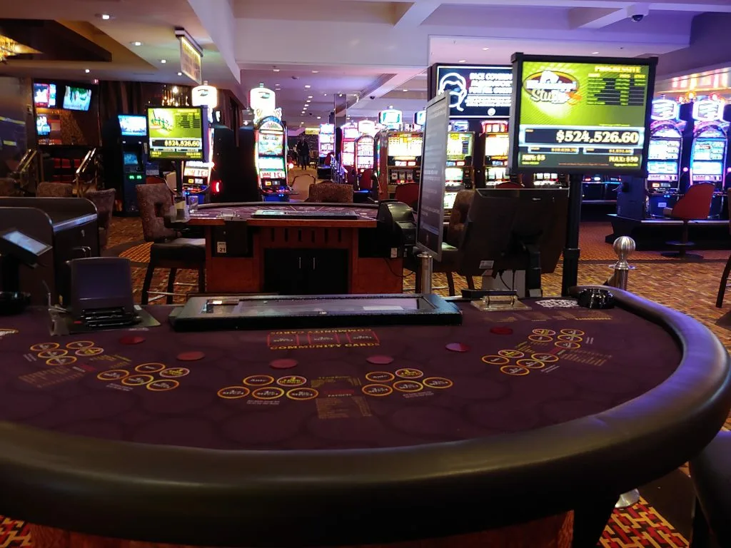 Mississippi Stud table game at Golden Nugget Casino