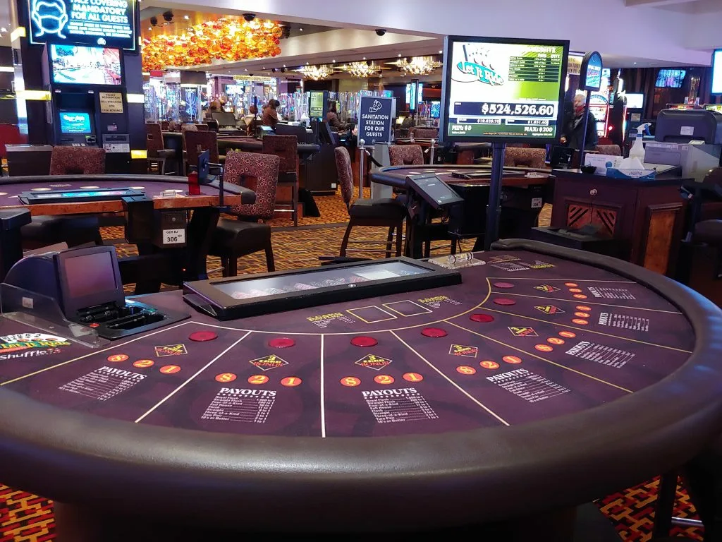 Let It Ride table game at Golden Nugget Casino