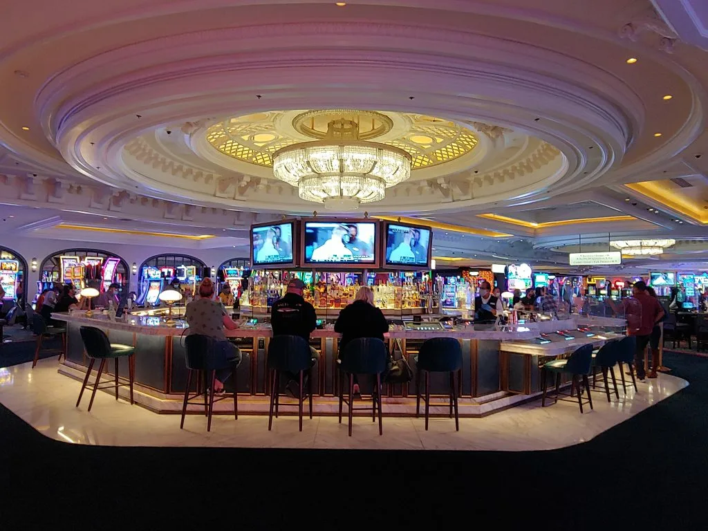 Bar at Park MGM