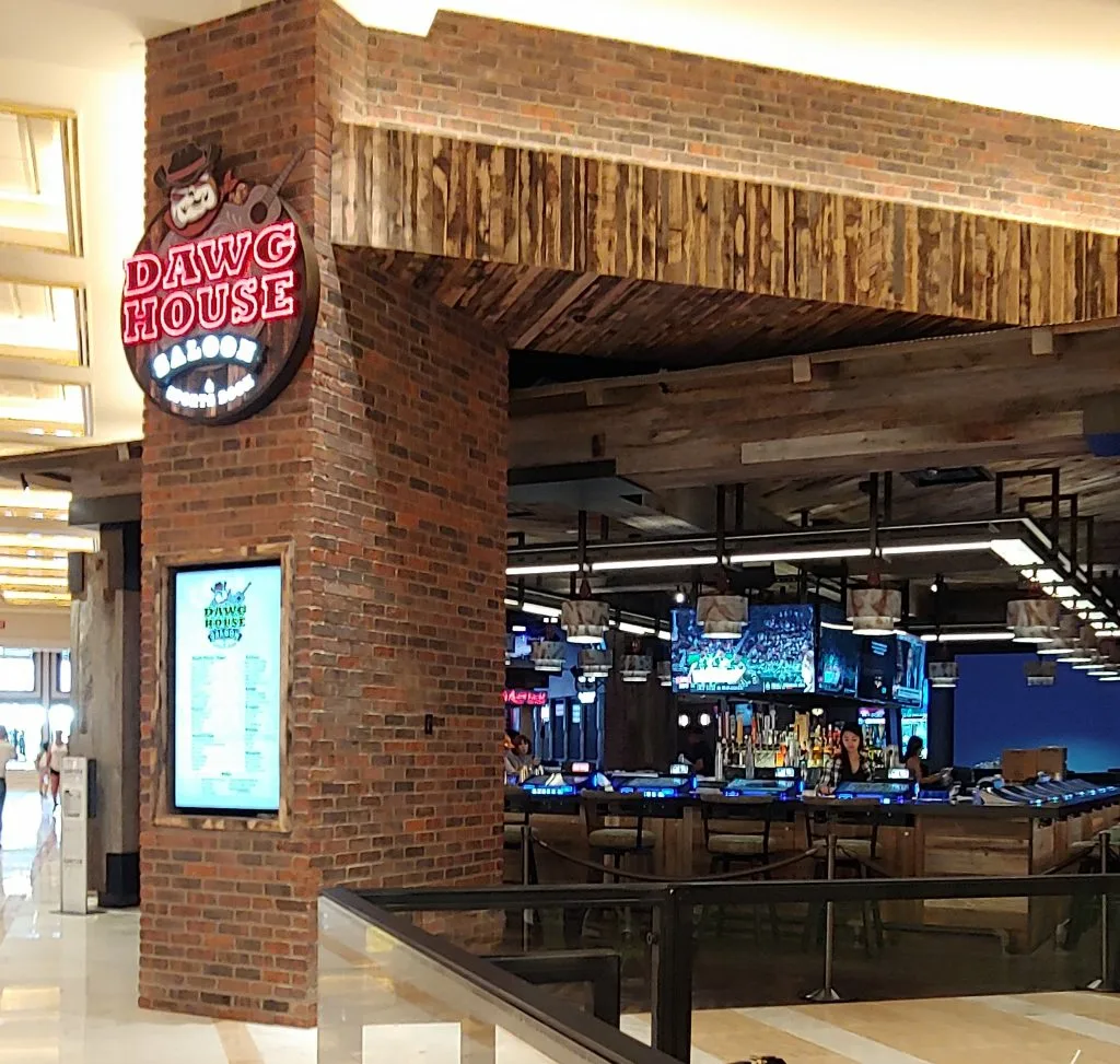 Dawg House at Resorts World Casino